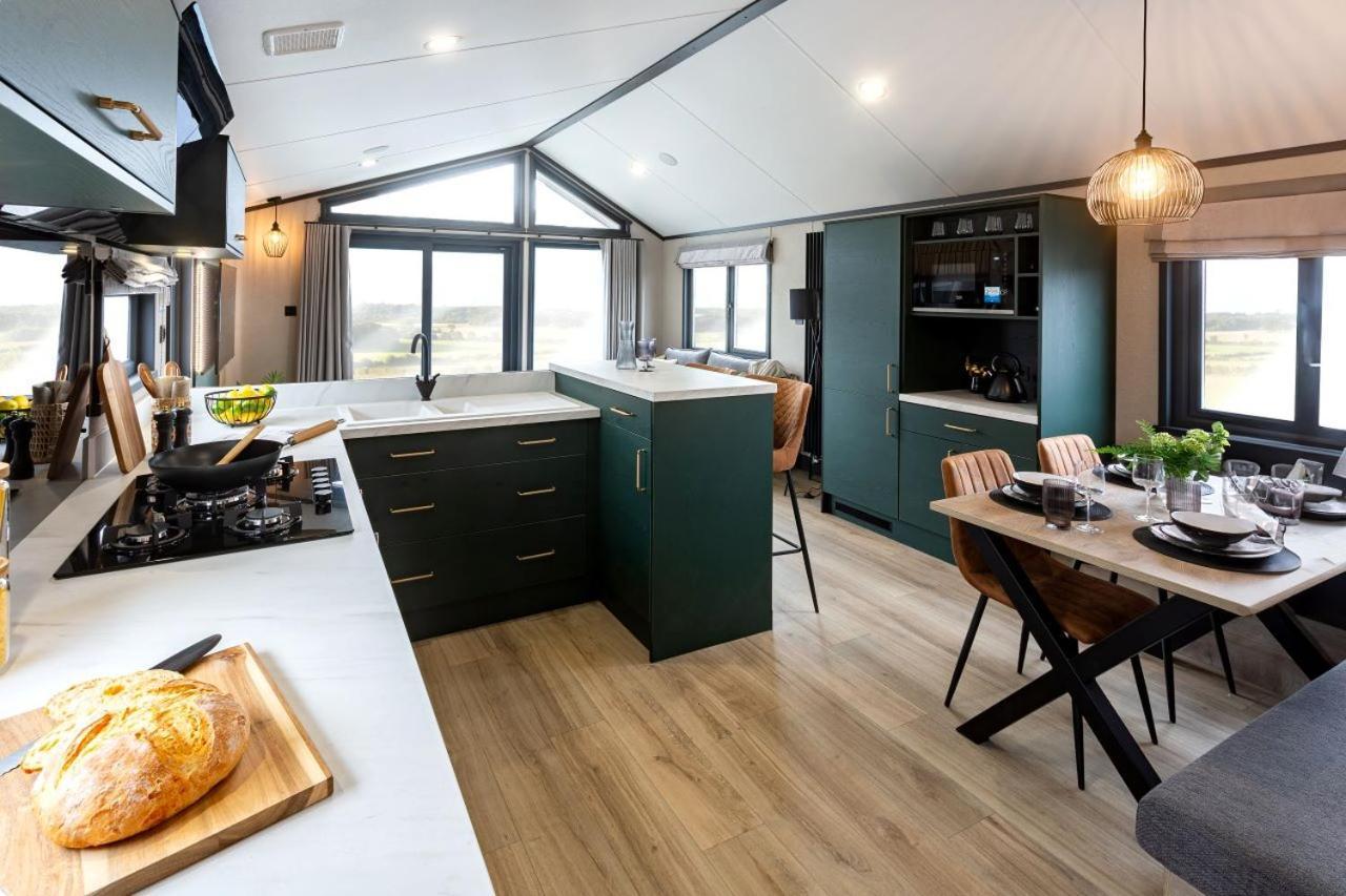 Mill Rythe Coastal Village Selsmore Quarto foto